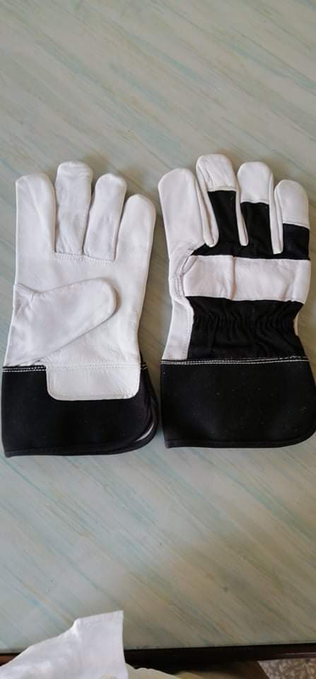  GLOVES 708